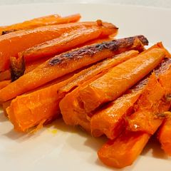 A picture of Honey Butter Roasted Carrots.