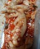 Chân gà trộn sốt kim chi