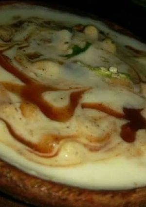 A picture of Sagar ratna style dahi vadas.