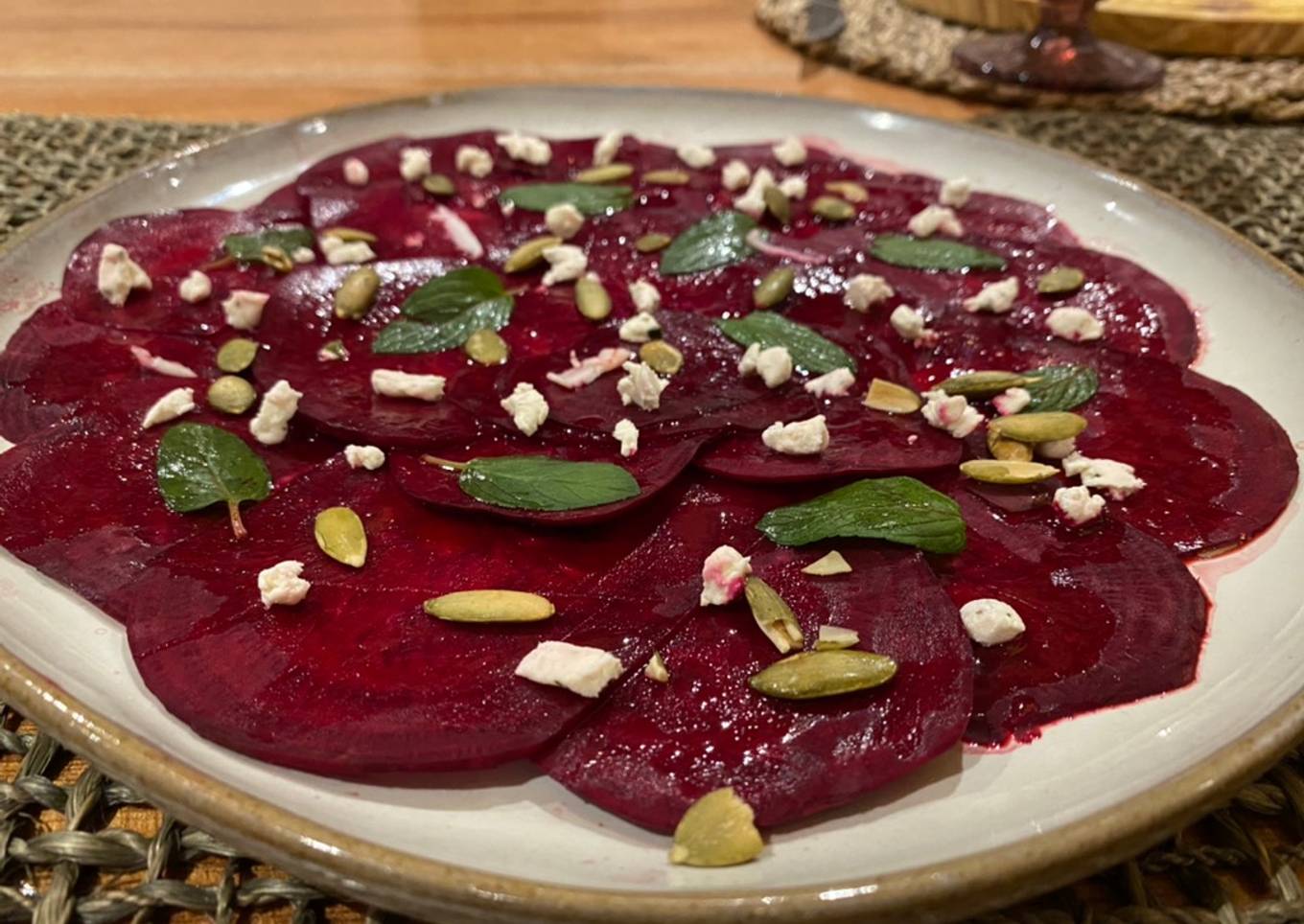 Ensalada de carpaccio de betabel