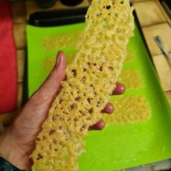 A picture of Parmesan crisps.