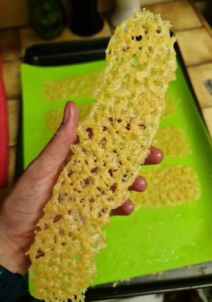 A picture of Parmesan crisps.