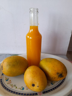 મેંગો માઝા (Mango Maaza Recipe In Gujarati) રેસીપી મુખ્ય ફોટો