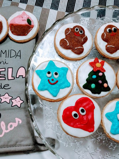 Foto principal de Galletitas sabor a pipas con adornos de glaseado