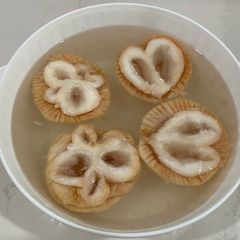 Kra-Ton Loy Kaew (Chilled Santol in scented Syrup) A picture of Kra-Ton Loy Kaew (Chilled Santol in scented Syrup).