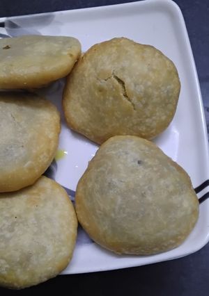 फुली फुली टेस्टी भुट्टे की कचौरी रेसिपी मुख्य फोटो