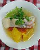 Canh cá diêu hồng nấu thơm cà