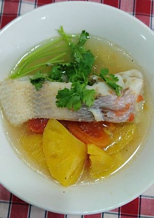 Hình của món Canh cá diêu hồng nấu thơm cà.