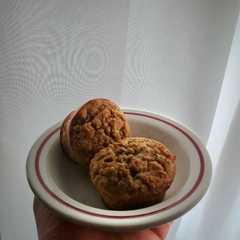 Una foto de Muffins de manzana, banana y chía 🍌🍎