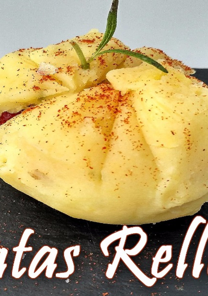 Una foto de Patatas rellenas de Datil-Bacon