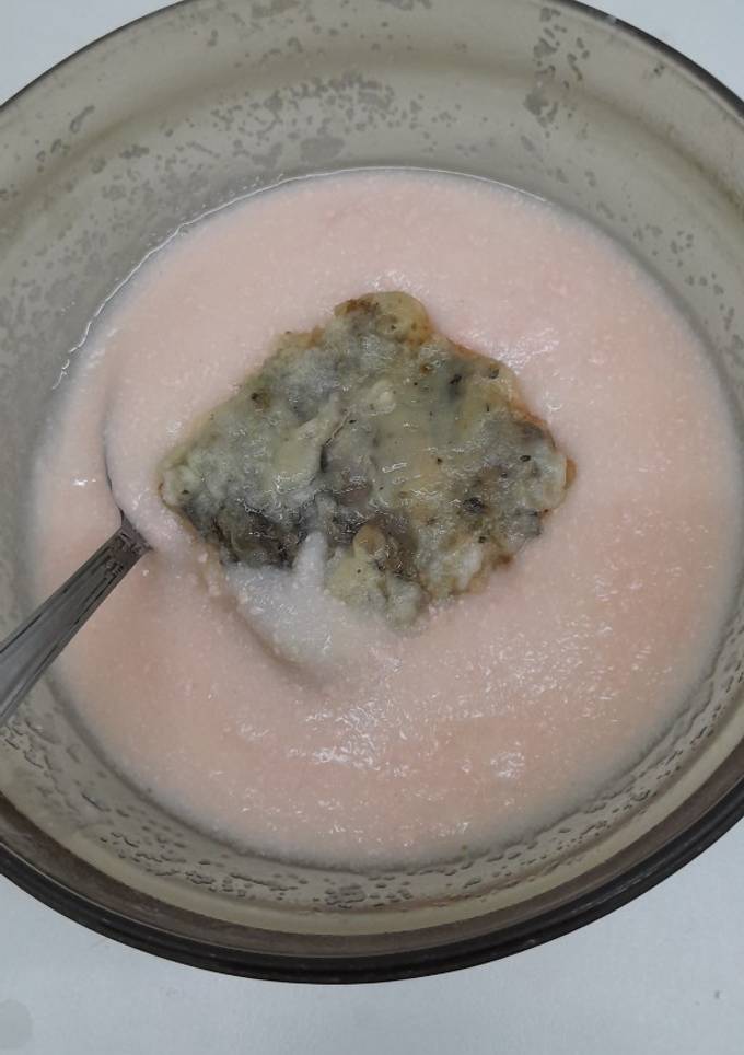 Манка з смаженою рибою