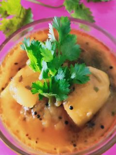 રસદાર બટેટા નું શાક(Rasavala Bateka Nu Shak Recipe In Gujarati) રેસીપી મુખ્ય ફોટો