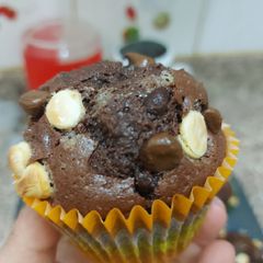 A picture of Double chocolate Cupcakes.