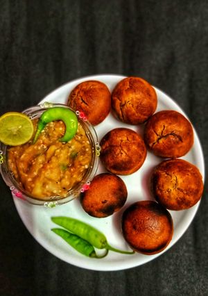 बिहार की लिट्टी चोखा बनाने की रेसिपी (Latti Chokha Recipe In Hindi) रेसिपी मुख्य फोटो