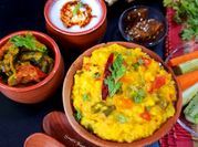 A picture of broken wheat khichdi
