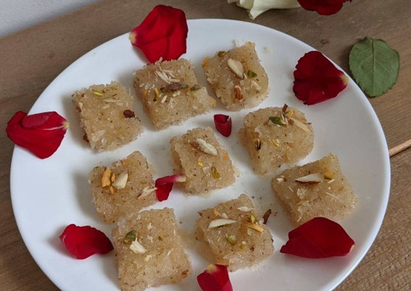 Coconut Burfi /Nariyal Vadi