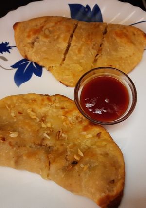 গার্লিক ব্রেড উইদ মেওনিজ চিকেন(garlic bread with mayonnaise chicken recipe in bengali) রেসিপির প্রধান ছবি