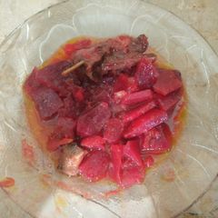 A picture of Chukandar gosht(mutton).