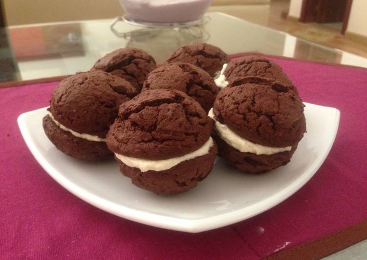 How to Make Favorite Red Velvet Whoopie Pie