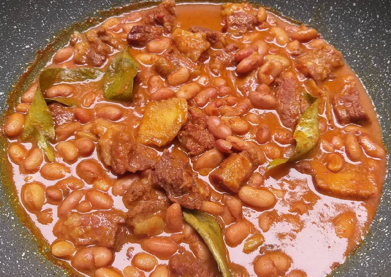 Asam manis gurih kacang merah tetelan