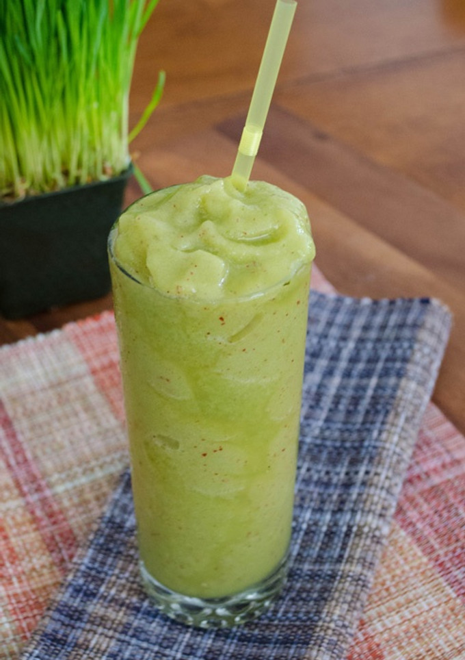 Una foto de Smoothie verde de PASTO DE TRIGO