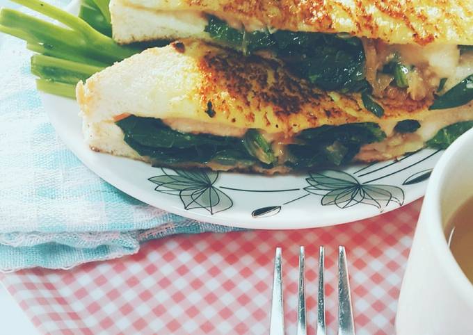 Sandwich Isi Sayuran Segar