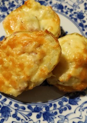 A picture of "loaded" stuffed potato skins.