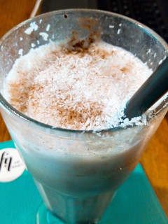 Una foto de Licuado de banana canela y coco