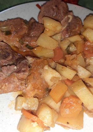 Una foto de Jamón de cerdo a la cacerola
