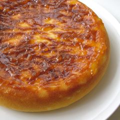 A picture of Rice Cooker Cheesecake.