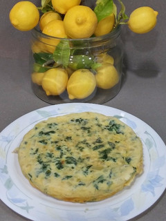 Una foto de Tortilla de patatas con espinacas