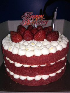 Foto resep Red Velvet cake with cream cheese frosting