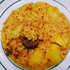 Jolof din shinkafa da pateto A picture of Jolof din shinkafa da pateto.