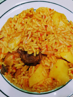 A picture of Jolof din shinkafa da pateto.