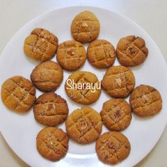 A picture of Kesar Badam Cookies.