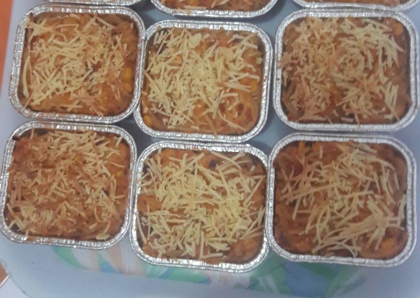 Spagheeti panggang bolognes