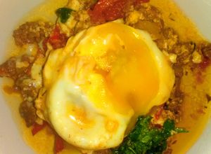 Una foto de Shakshuka con Carne   شكشوكة