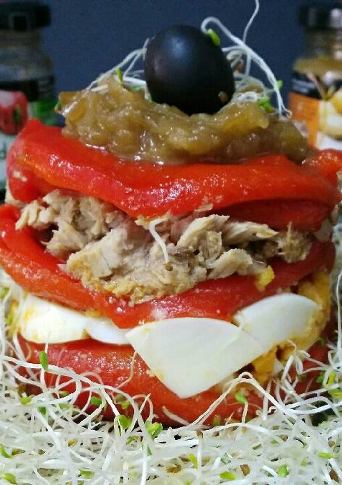 Una foto de Ensalada de pimientos asados con cebolla caramelizada