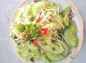 Hình của món Dưa leo xào giá đỗ.