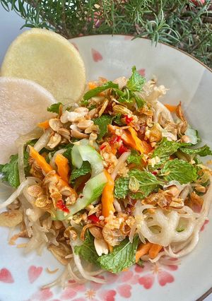Hình của món Gỏi rong sụn.
