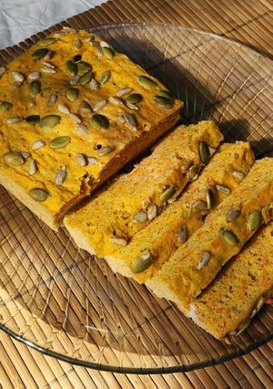 Una foto de 🍞🥕Pan de zanahoria express sin harinas refinadas 🥕🍞al microondas 😉listo en 10'