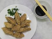 Una foto de gyozas carne cerdo