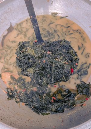 Foto resep Daun singkong bumbu gulai 🤤