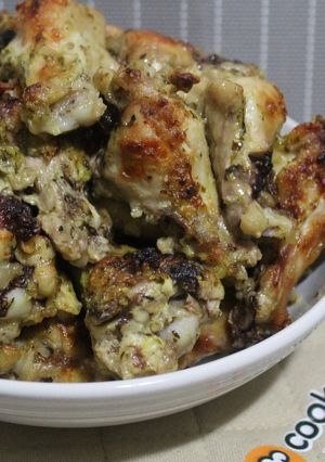 Una foto de Tutitos de ala de pollo al ajillo