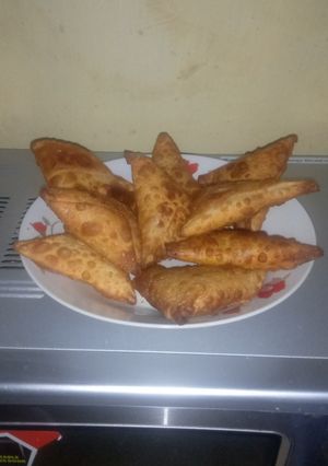 A picture of Potatoes samosa.