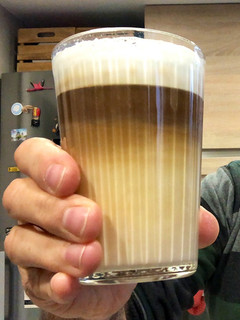 Una foto de Café Latte Macchiato perfecto