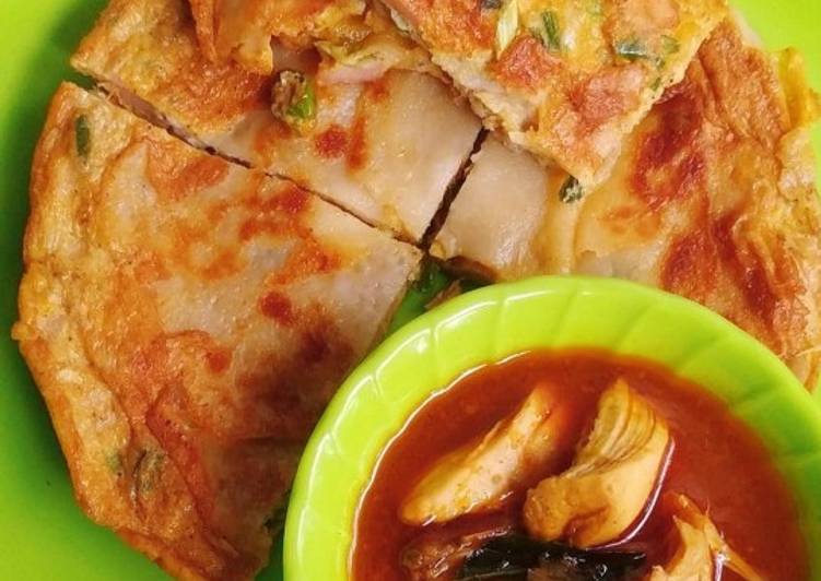 Martabak Telur + Kuah Kare Ayam