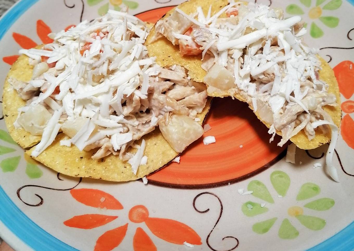 Tostadas de ensalada de pollo