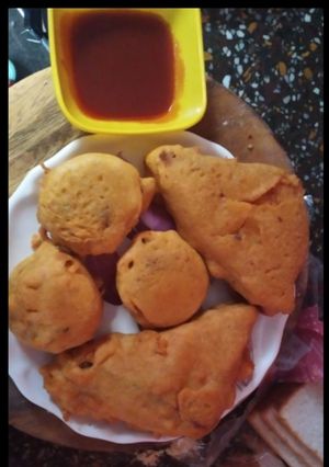 ब्रेड पकोडा (bread pakoda recipe in Hindi) रेसिपी मुख्य फोटो