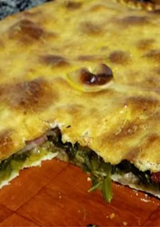 Una foto de Empanada de grelos